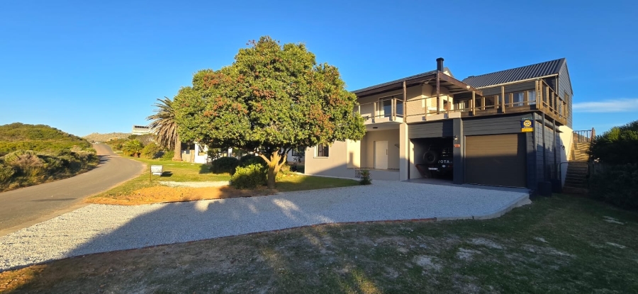 To Let 3 Bedroom Property for Rent in Pringle Bay Western Cape